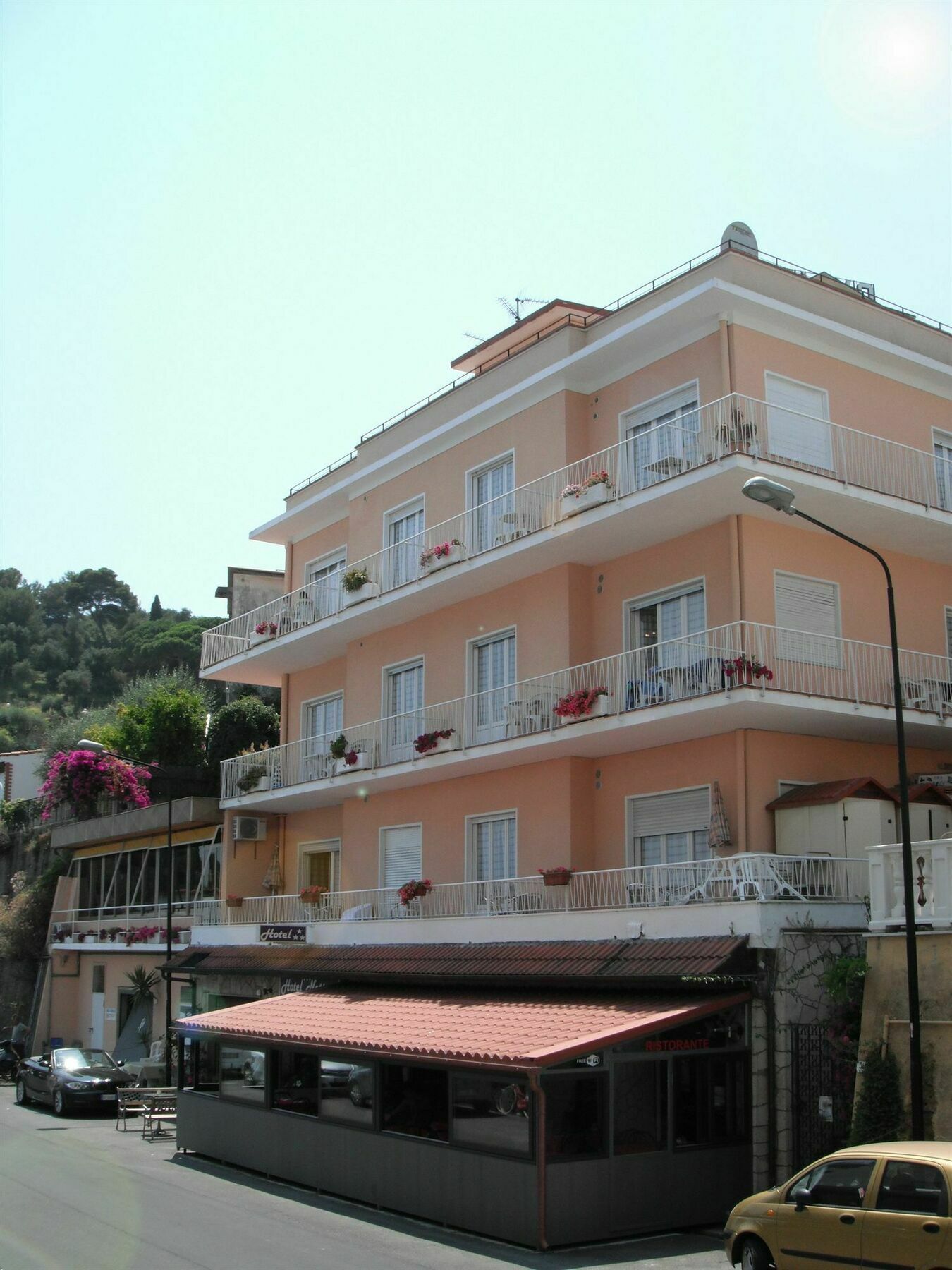 Hotel Nettuno ดิอาโนมารีนา ภายนอก รูปภาพ