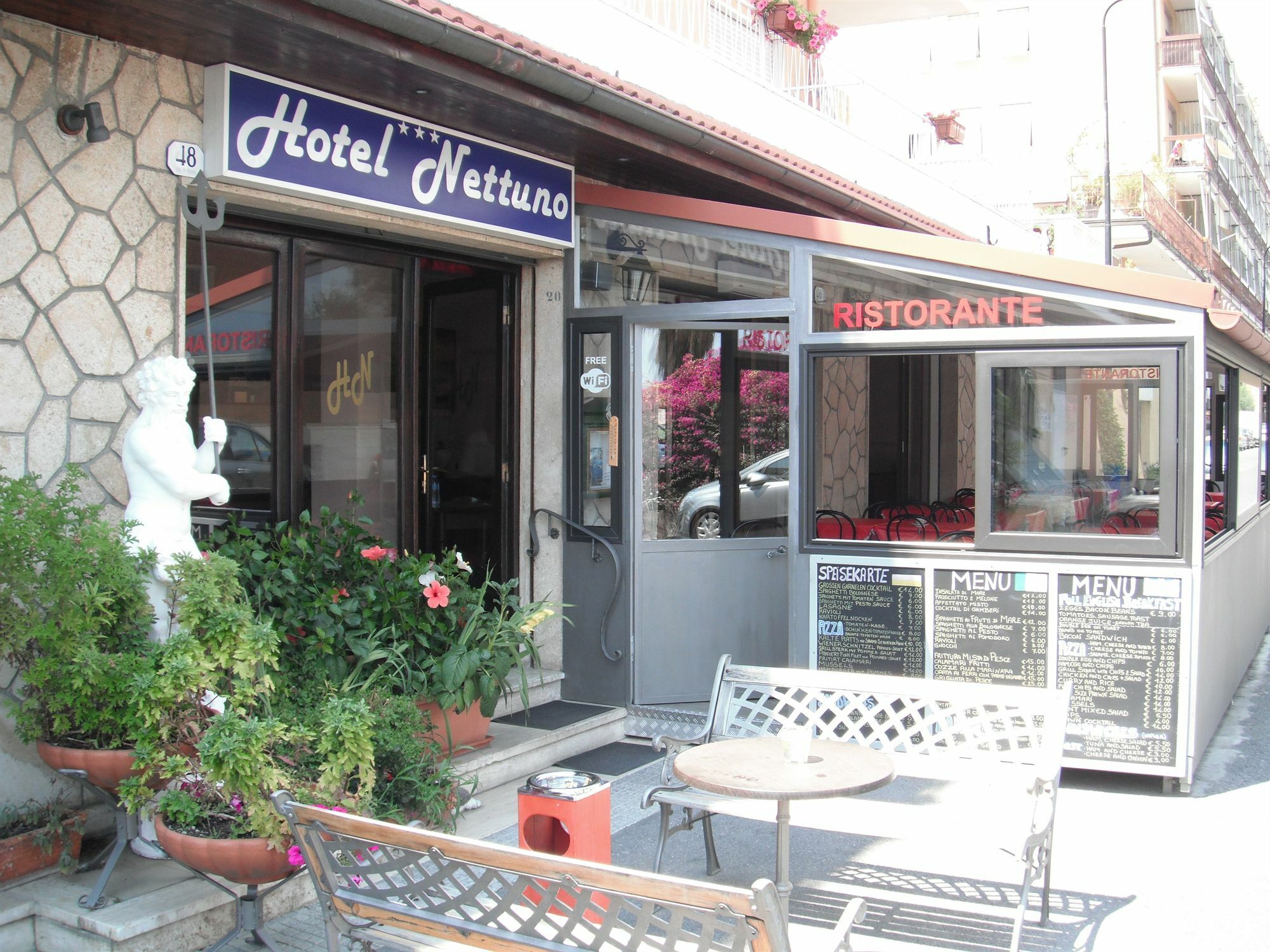 Hotel Nettuno ดิอาโนมารีนา ภายนอก รูปภาพ