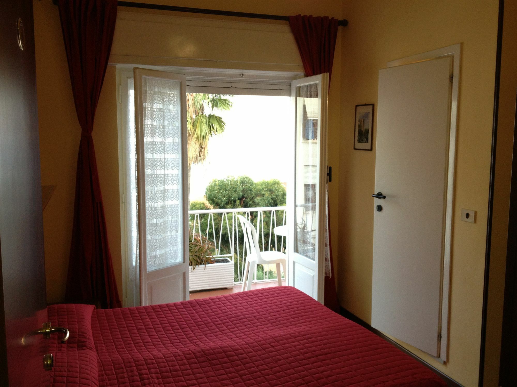 Hotel Nettuno ดิอาโนมารีนา ภายนอก รูปภาพ