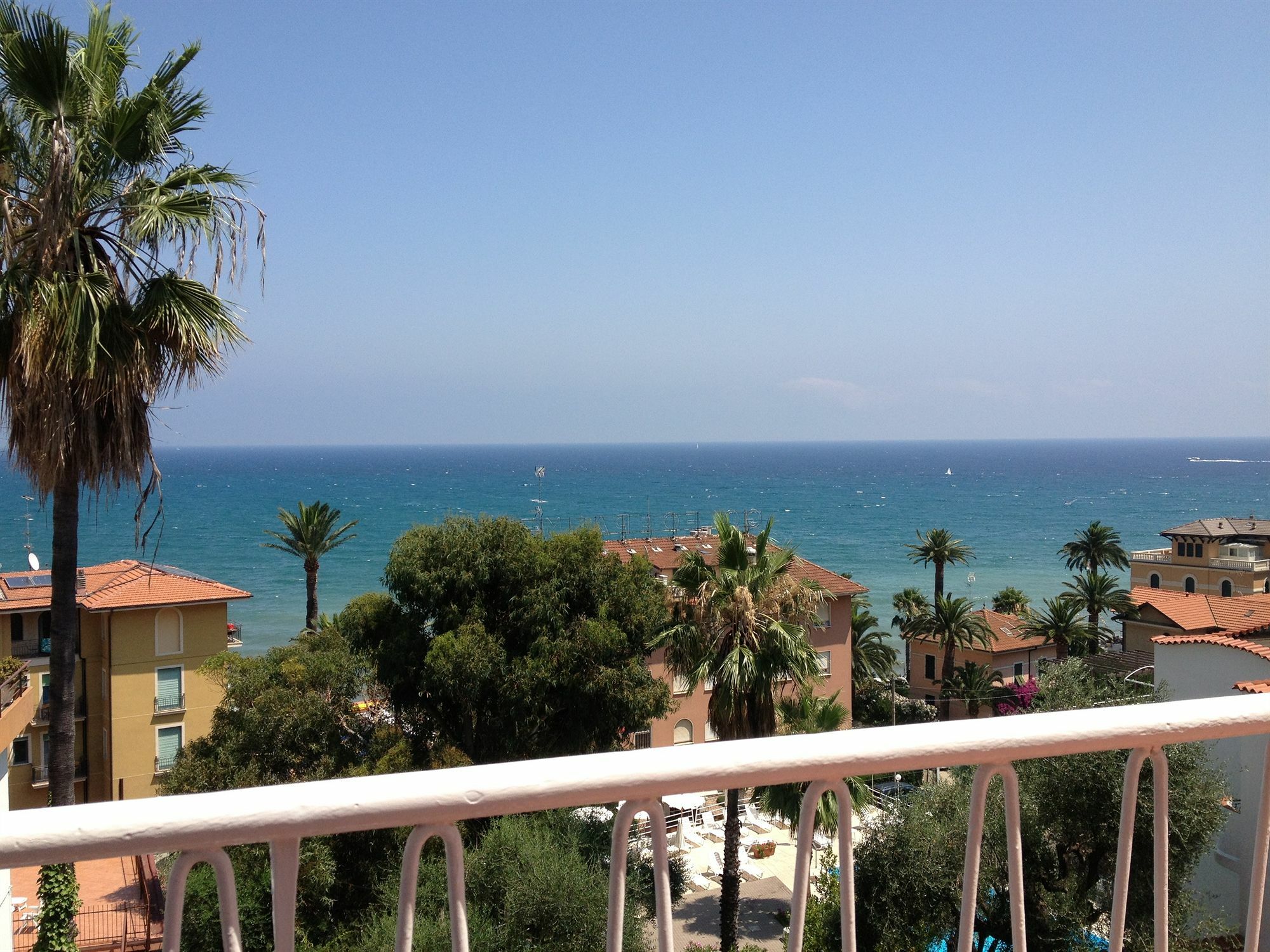 Hotel Nettuno ดิอาโนมารีนา ภายนอก รูปภาพ