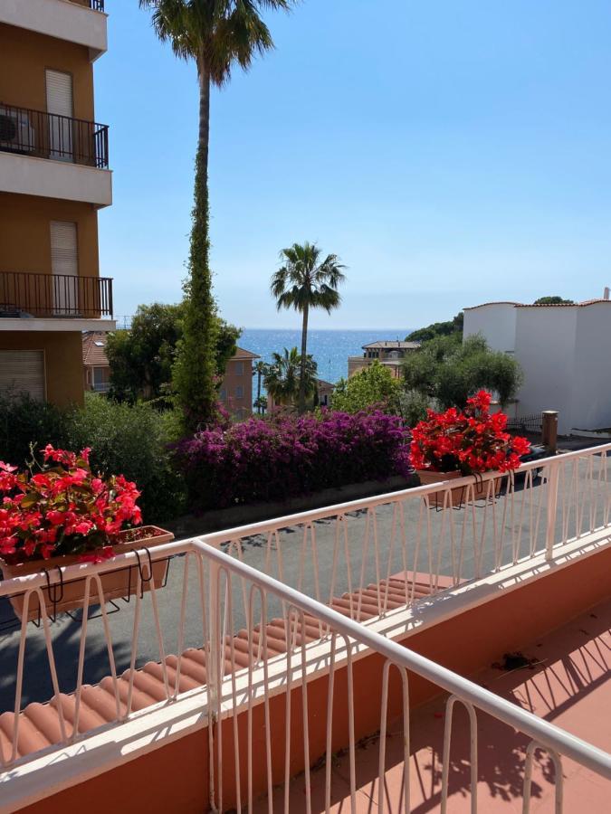 Hotel Nettuno ดิอาโนมารีนา ภายนอก รูปภาพ